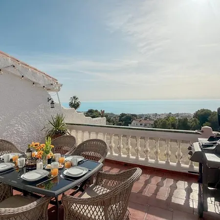 Casa Bella Vista Abetos 펜션 네르하