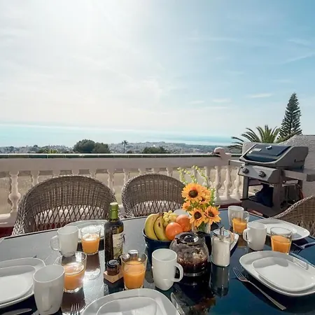 Casa Bella Vista Abetos 펜션 네르하